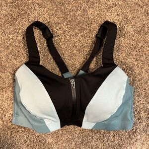Victoria’s Secret On Point Front Closure Sports Bra Size 36DD